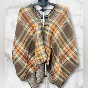 Marc New York Andrew Marc Poncho Cape OSFM One Size Asymmetrical Fringe Toggle